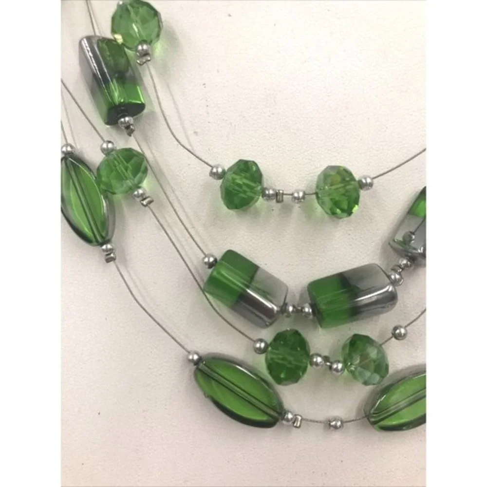 Unbranded silver tone